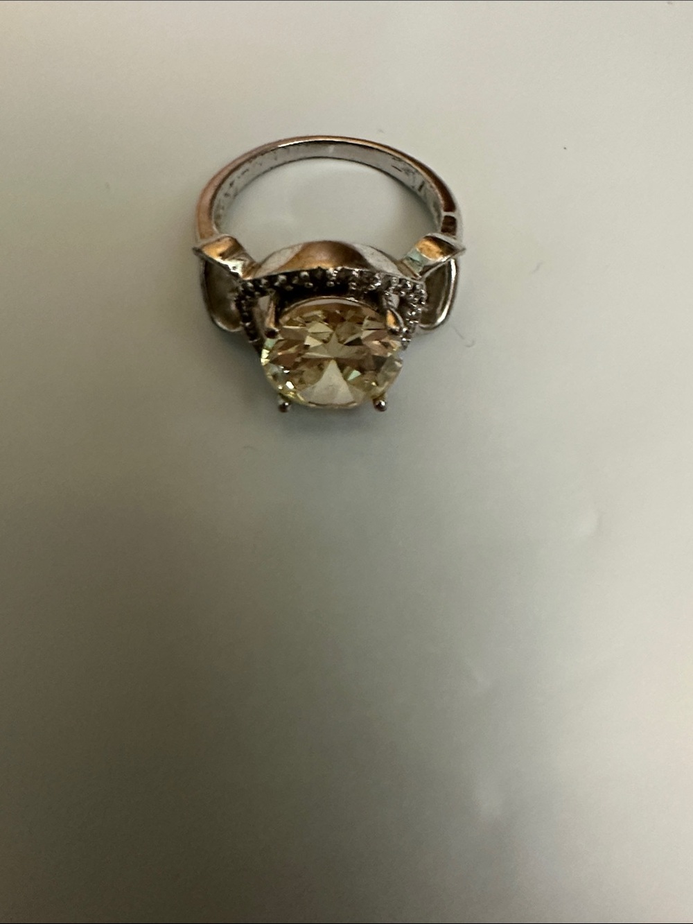 Maceys fashion ring beautiful never worn 8